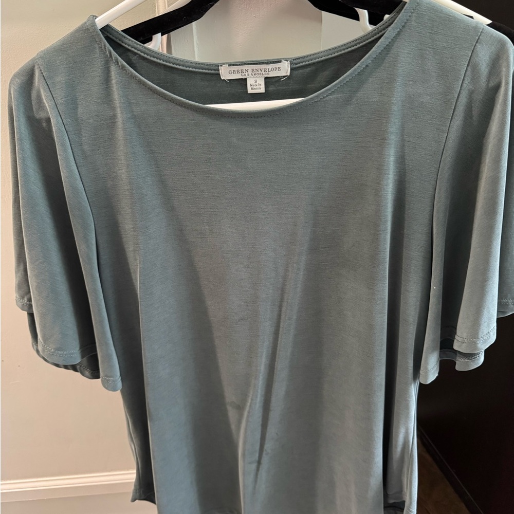 Green Envelope Flutter Sleeve Relaxed T-Shirt in Green